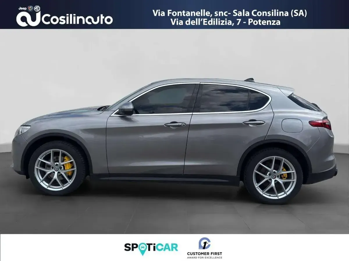 Usata Alfa Romeo Stelvio Executive 280 CV (205 kW) 2017 Grigio SUV