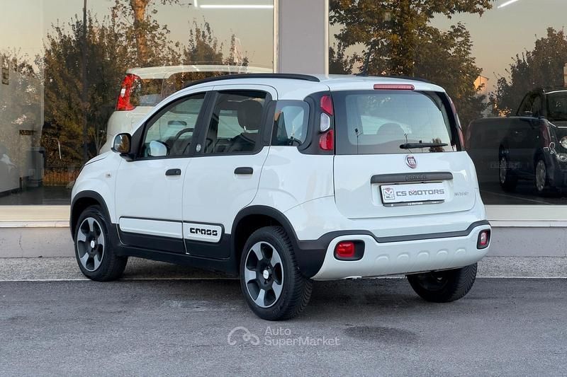 Usata Fiat Panda Cross Cross 69 CV (50 kW) 2020 Bianco Utilitaria