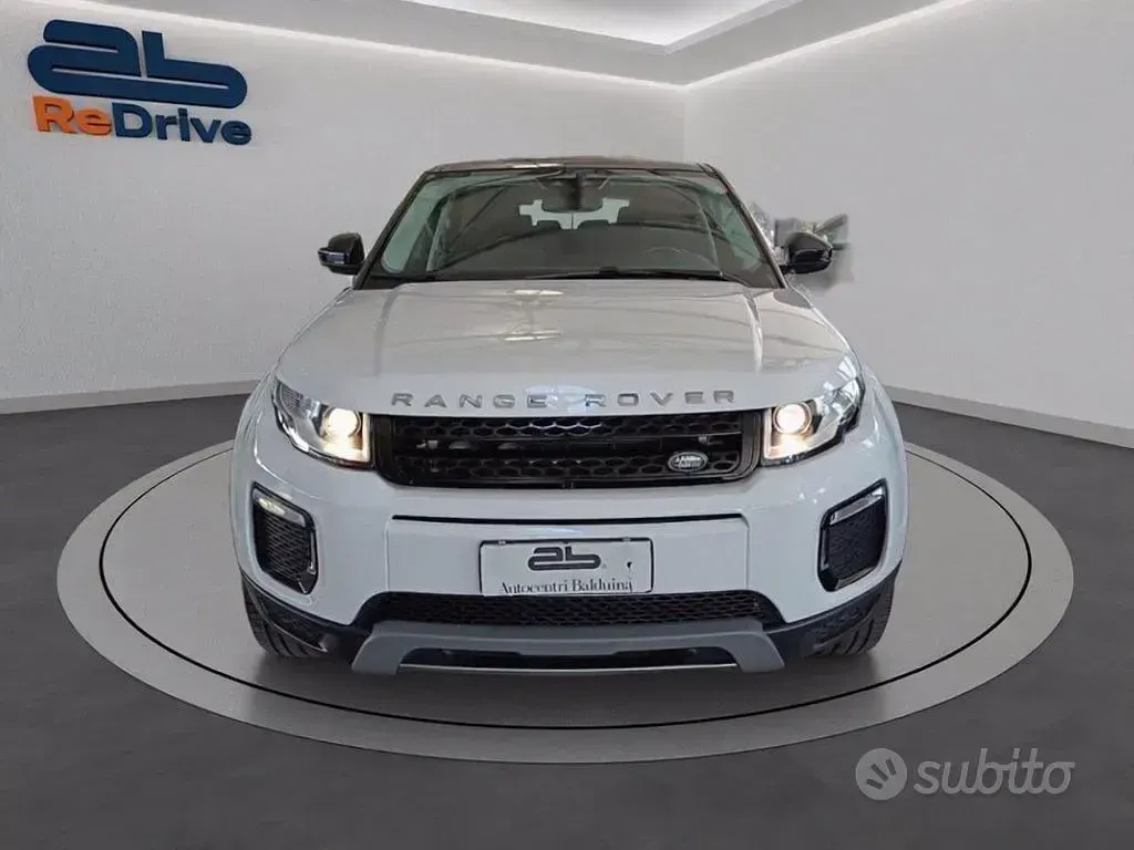 Usata Land Rover Range Rover evoque HSE Dynamic 150 CV (110 kW) 2018 Bianco/tetto nero SUV