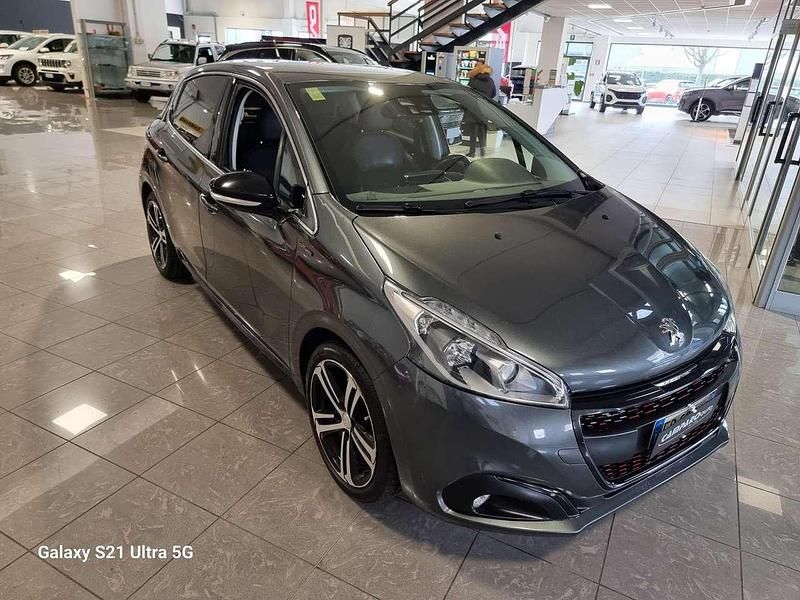 Usata Peugeot 208 GT-line 120 CV (88 kW) 2018 Grigio Utilitaria