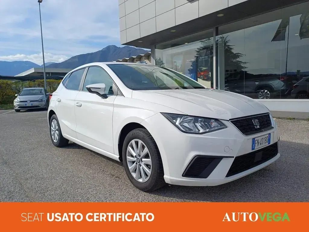 Usata Seat Ibiza Style 75 CV (55 kW) 2018 Bianco / pastello Utilitaria