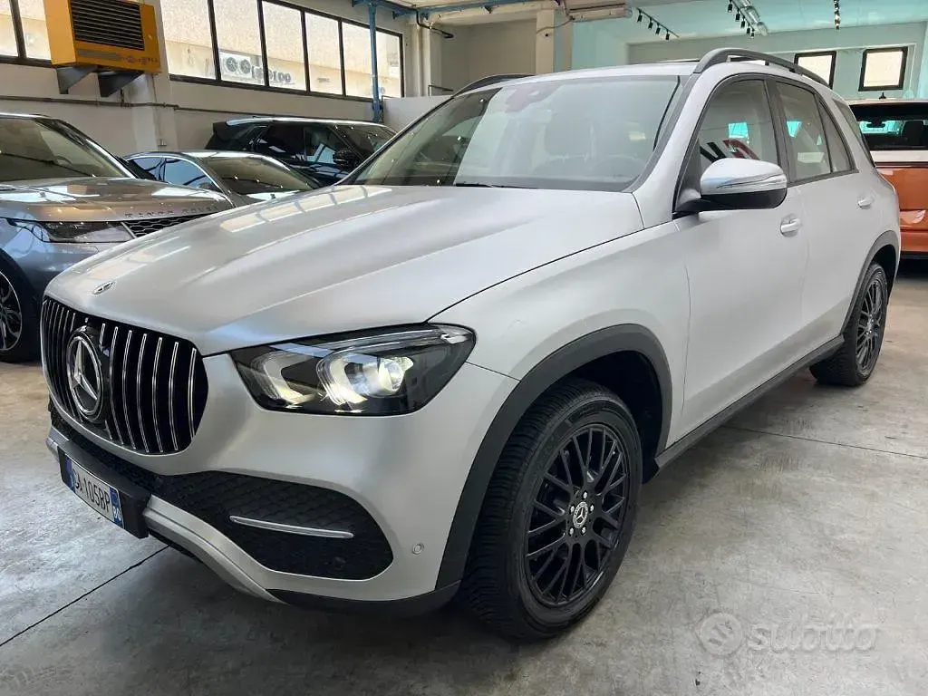 Usata Mercedes GLE300 Executive 245 CV (180 kW) 2020 Grigio SUV