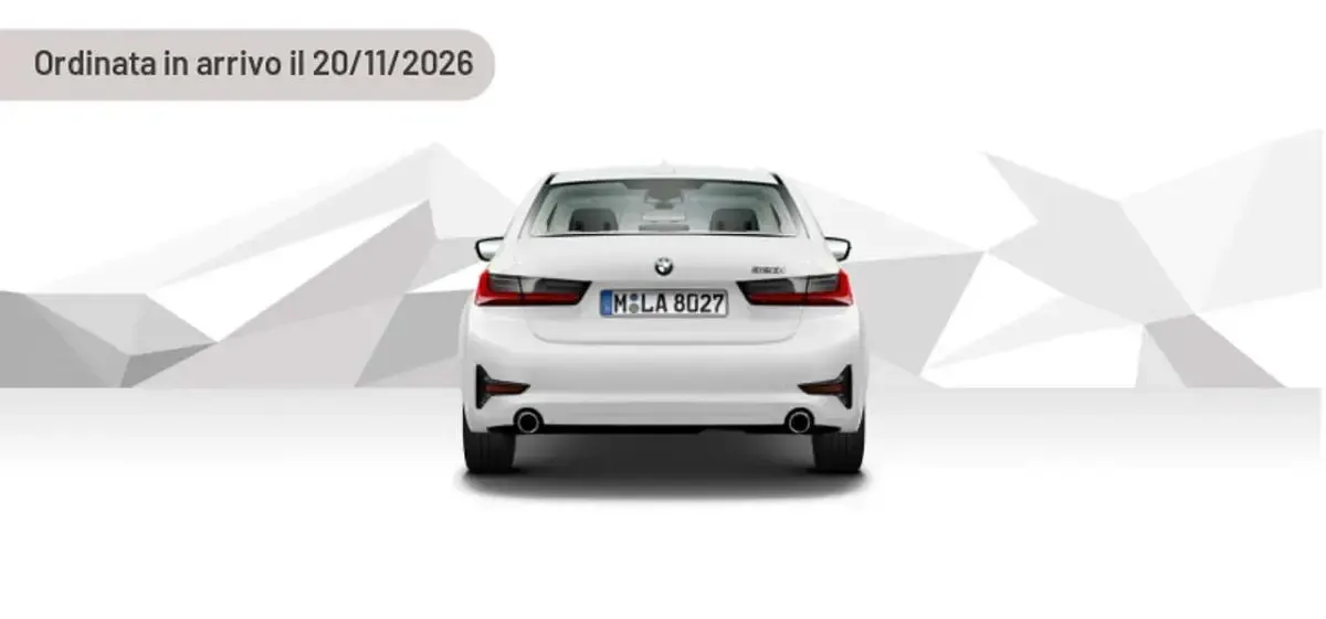 Usata BMW 330 Efficient Dynamics 245 CV (180 kW) 2023 Argento Berlina