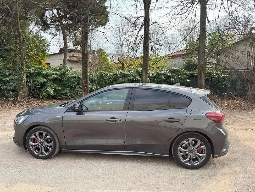 Usata Ford Focus ST-Line 125 CV (91 kW) 2023 Berlina