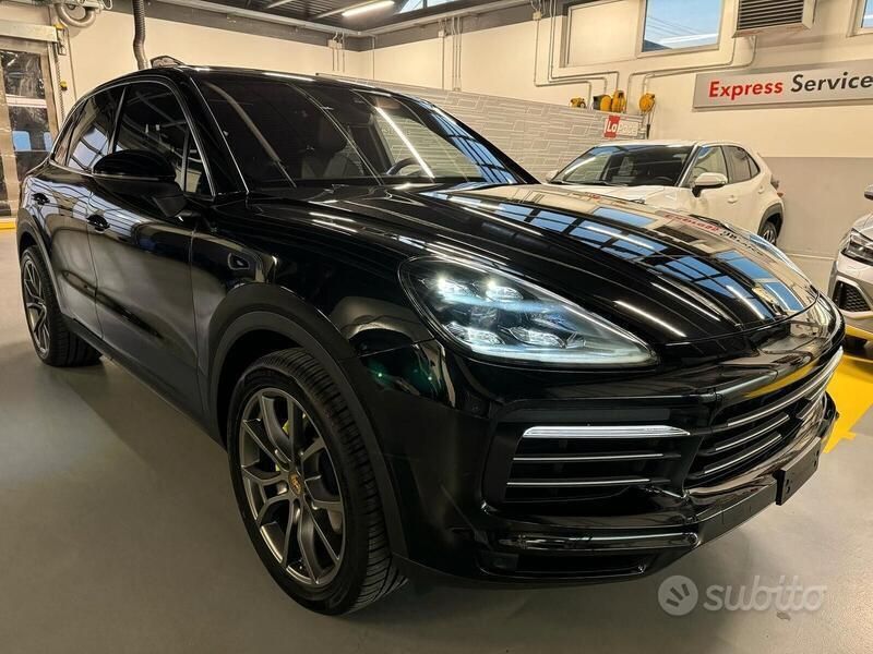 Usata Porsche Cayenne 462 CV (339 kW) 2019 Nero SUV