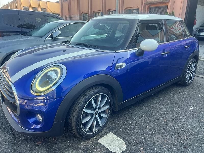 Blu Usata 2018 Mini Cooper D Hype Utilitaria | 9900 € (Ottimo prezzo) - Immagine 1/4