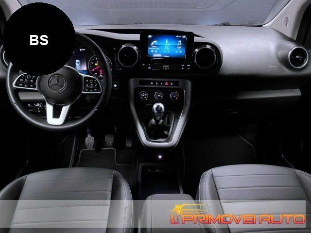Nero Usata 2023 Mercedes T160 Premium Monovolume | 31.360 € - Immagine 1/4