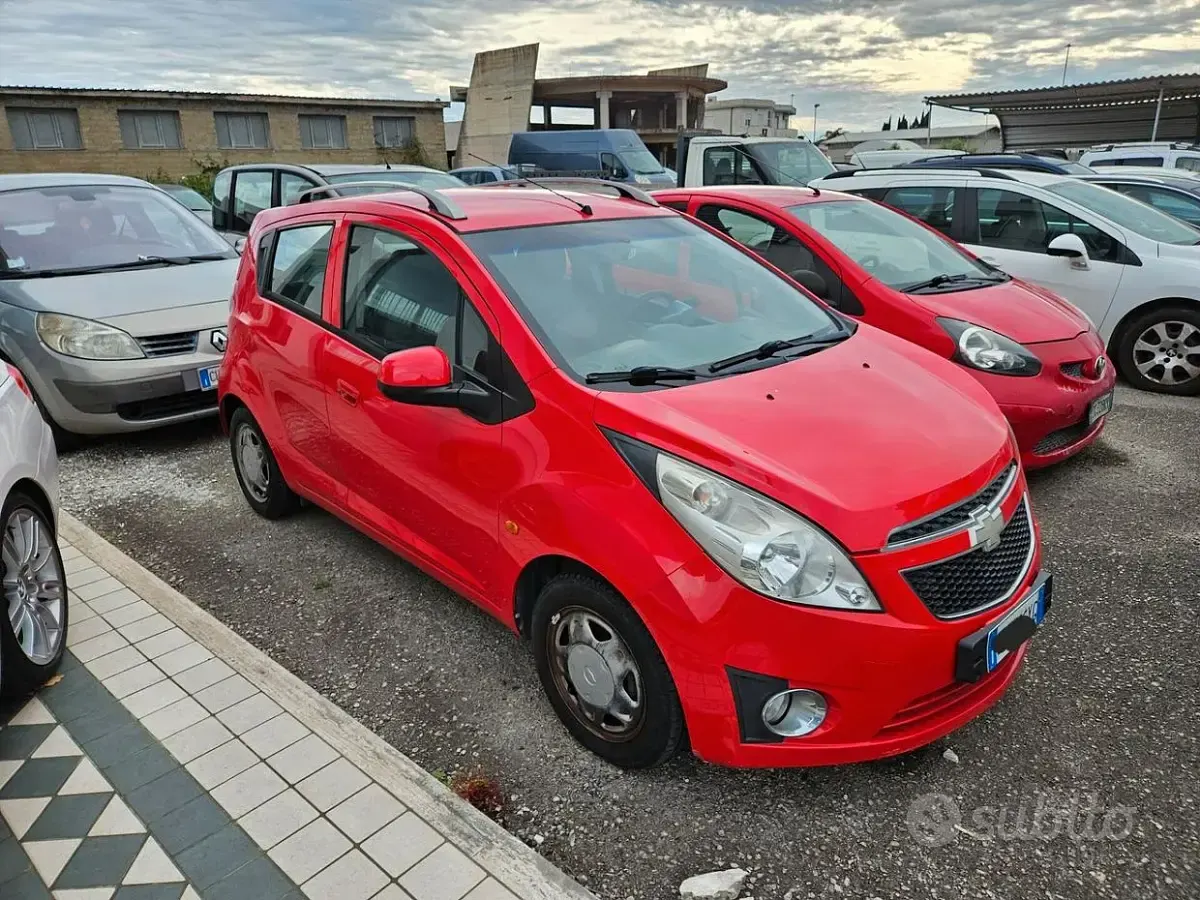 Usata Chevrolet Spark LS 65 CV (47 kW) 2010 Rosso Utilitaria