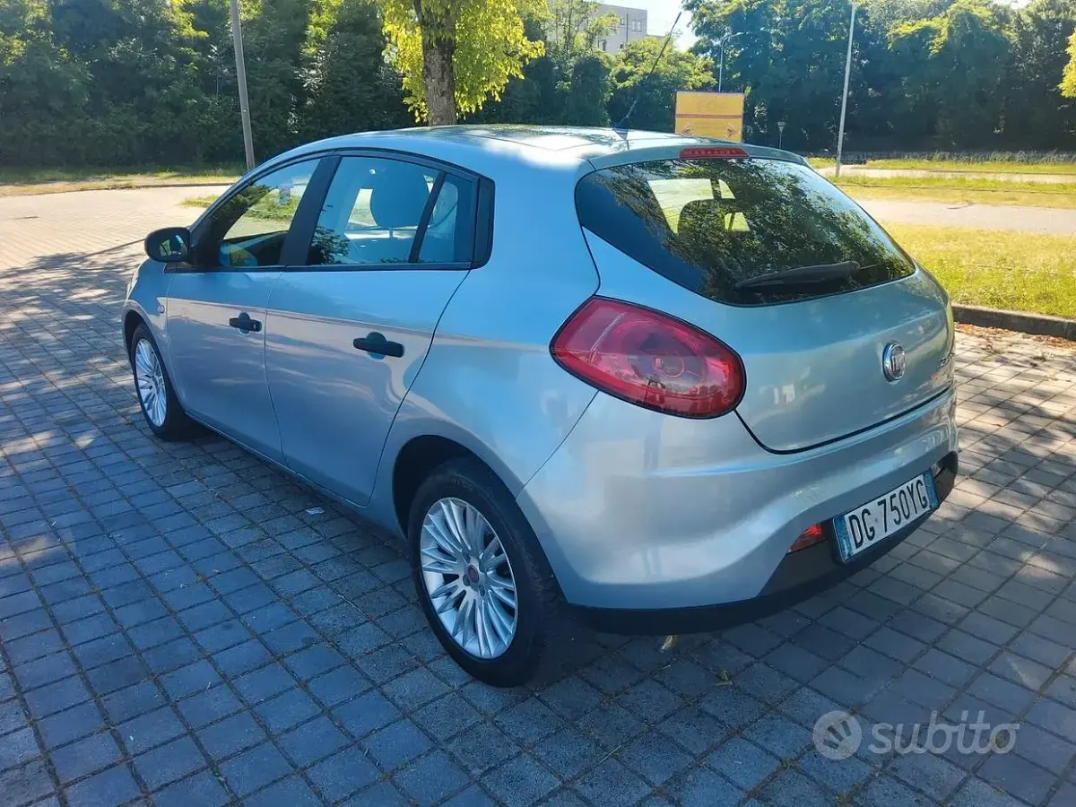 Usata Fiat Bravo Emotion 120 CV (88 kW) 2007 Blu Utilitaria