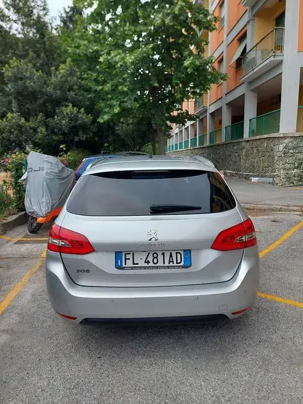 Usata Peugeot 308 SW GT-line 120 CV (88 kW) 2017 Station wagon