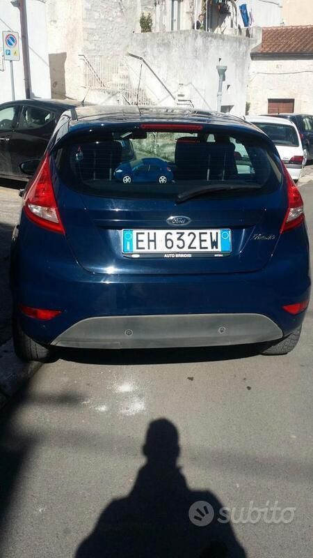 Usata Ford Fiesta 80 CV (58 kW) 2012 Blu/azzurro Utilitaria