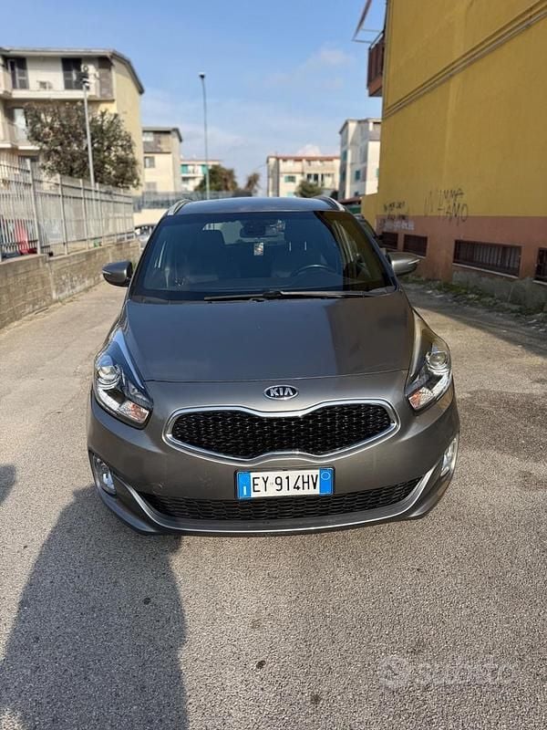 Usata Kia Carens 115 CV (84 kW) 2015 Beige Monovolume
