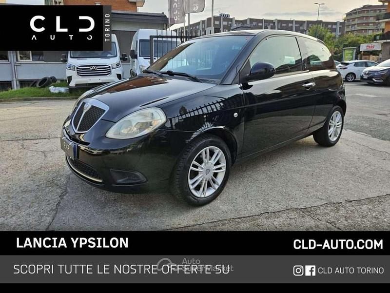 Usata Lancia Ypsilon 75 CV (55 kW) 2010 Nero Utilitaria