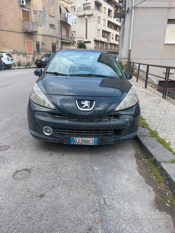 Usata Peugeot 207 90 CV (66 kW) 2007 Nero Berlina