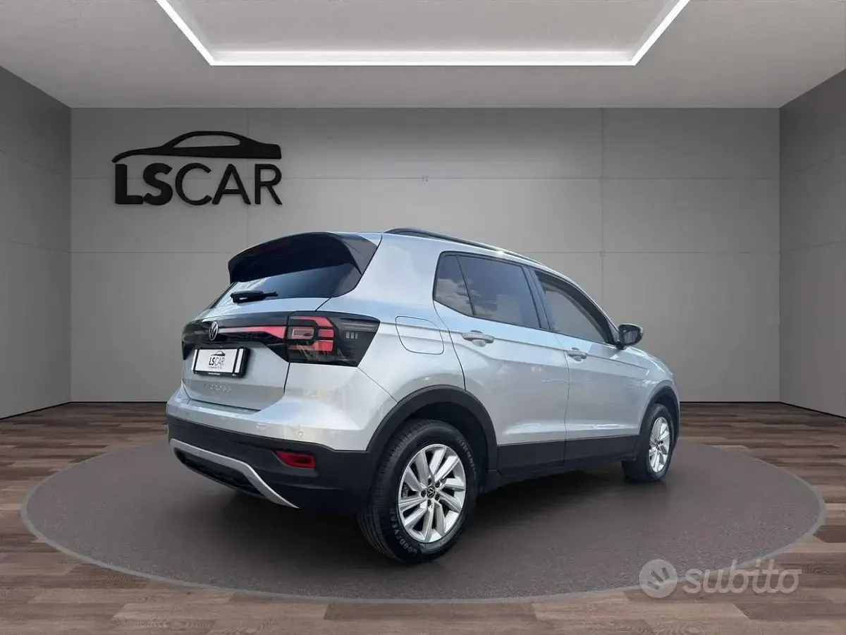 Usata VW T-Cross Style 110 CV (80 kW) 2021 Grigio SUV