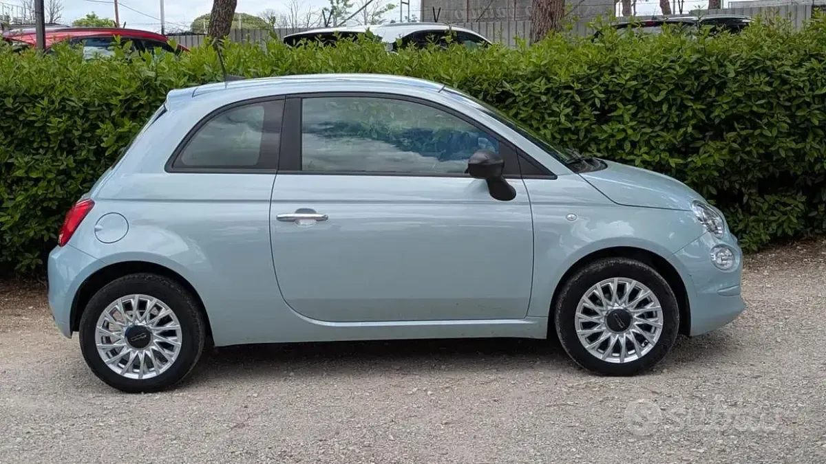 Usata Fiat 500 69 CV (50 kW) 2023 Verde lattementa Utilitaria