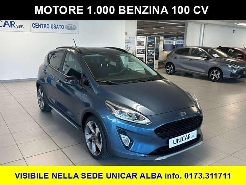 Usata Ford Fiesta Active 101 CV (74 kW) 2019 Chrome blu + tetto nero Utilitaria