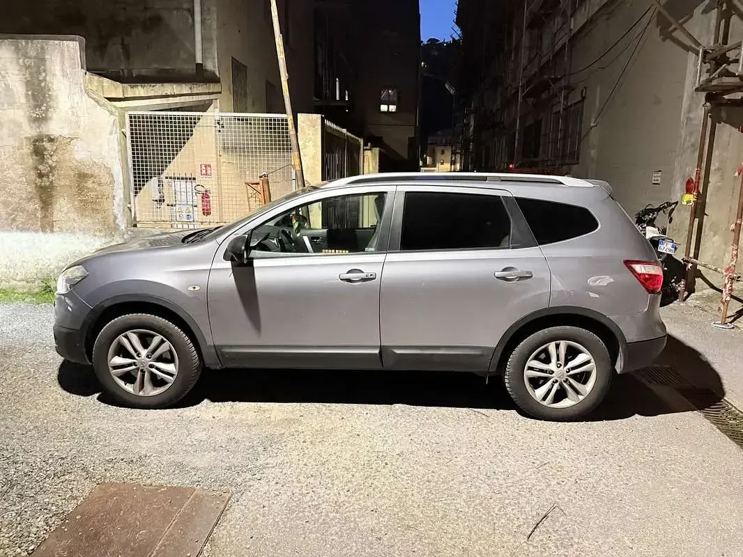 Usata Nissan Qashqai +2 150 CV (110 kW) 2010 Grigio SUV