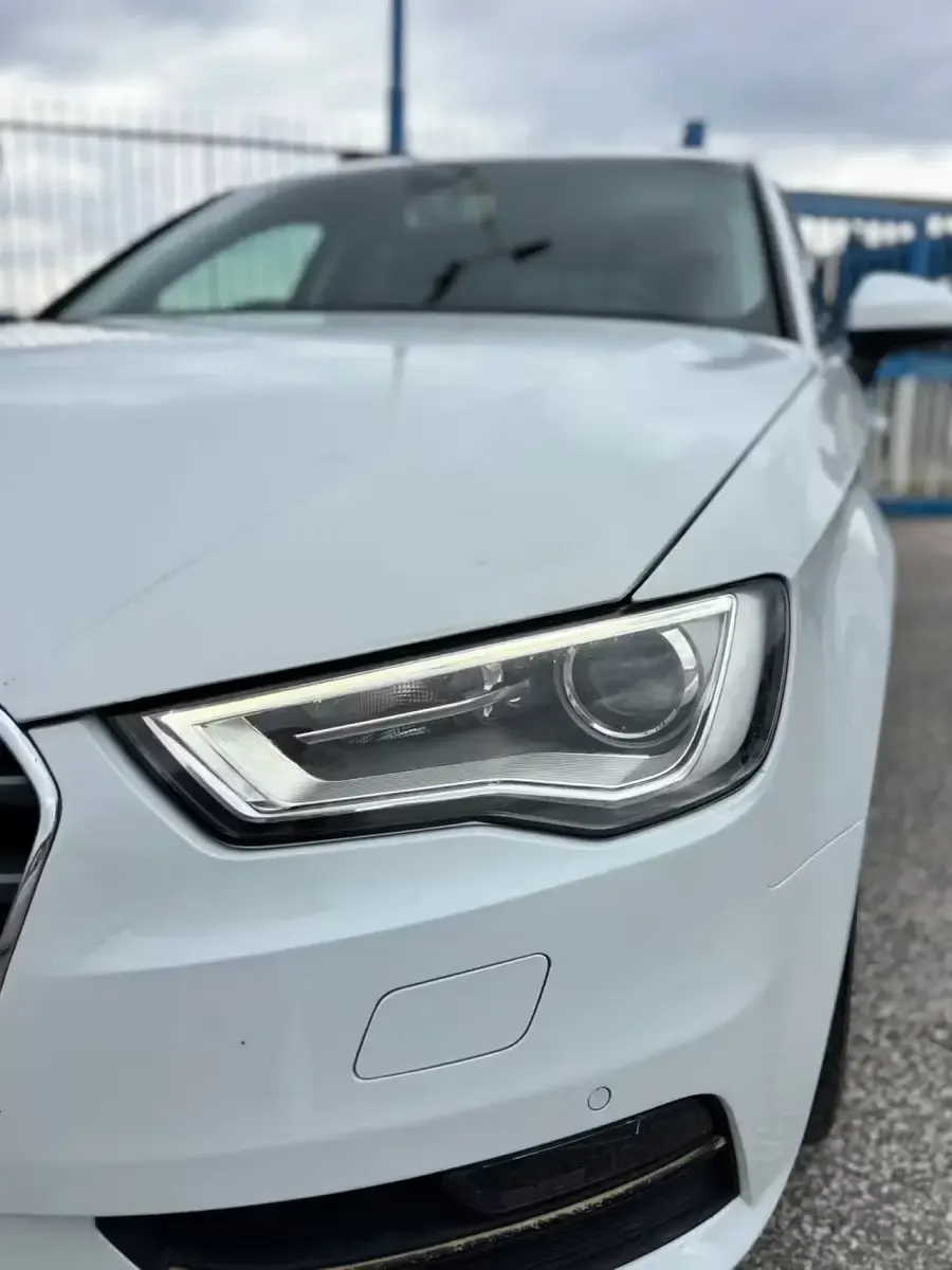 Begagnad Audi A3 Sport 150 HK (110 kW) 2017 Vit Sedan