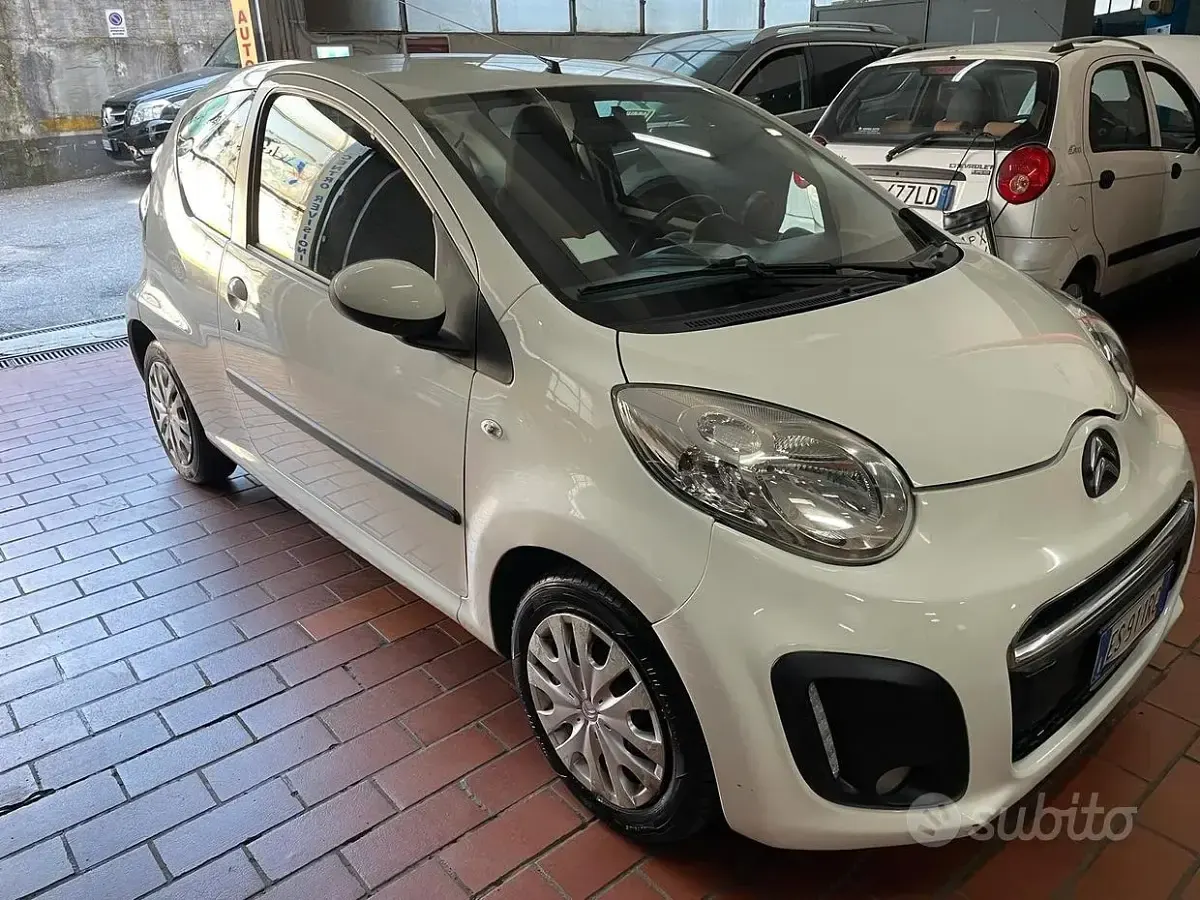 Usata Citroën C1 68 CV (50 kW) 2013 Bianco Utilitaria