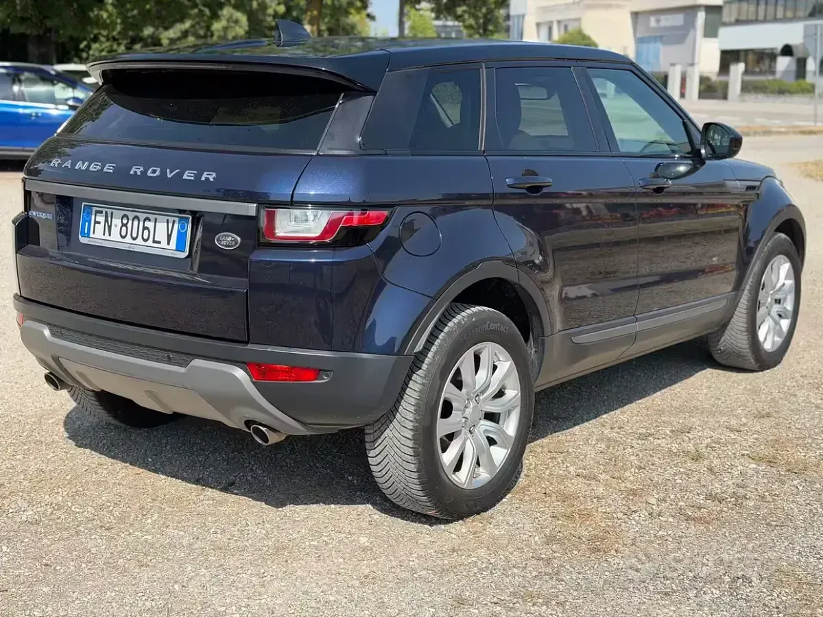 Usata Land Rover Range Rover evoque HSE 150 CV (110 kW) 2018 Bluazzurro SUV