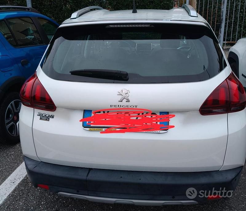 Usata Peugeot 2008 82 CV (60 kW) 2019 Bianco SUV
