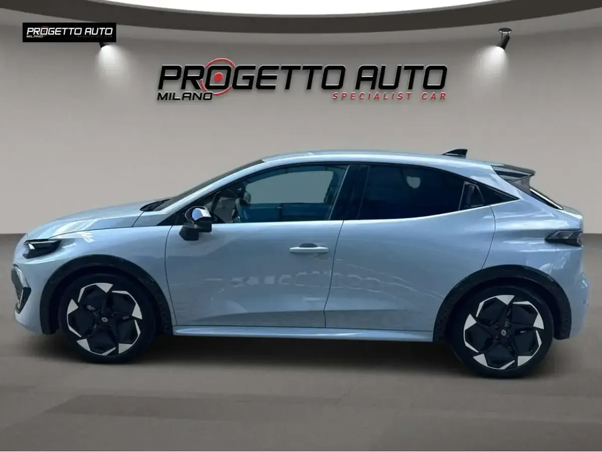 Usata Renault Clio V Techno 160 CV (117 kW) 2025 Grigio Berlina