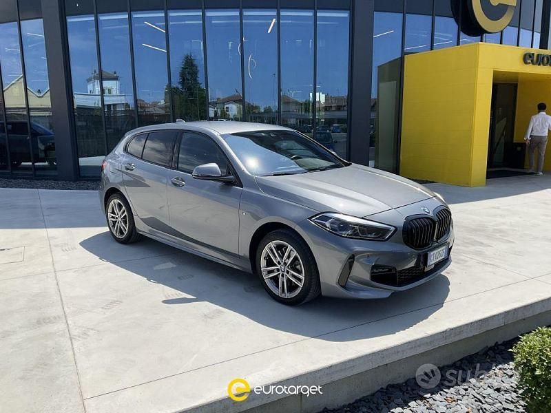 Usata BMW 118 M Sport 136 CV (100 kW) 2023 Grigio Utilitaria