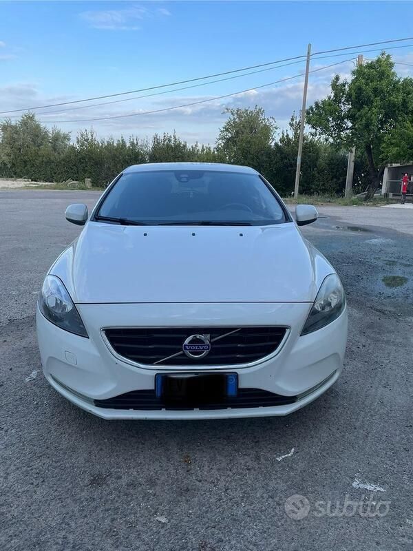 Usata Volvo V40 150 CV (110 kW) 2014 Station wagon