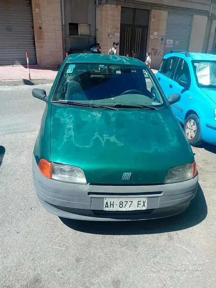 Usata Fiat Punto 54 CV (39 kW) 1996 Verde Berlina