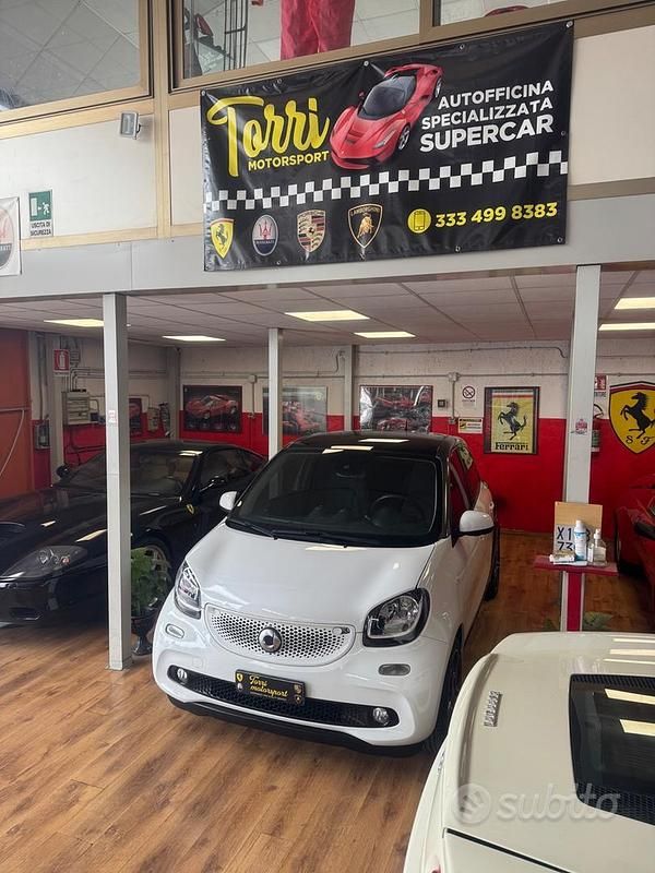 Usata Smart ForFour Prime 90 CV (66 kW) 2017 Bianco Utilitaria