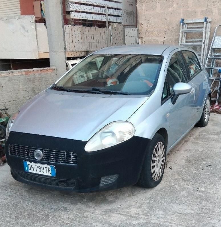 Usata Fiat Grande Punto 2007 Grigio Utilitaria