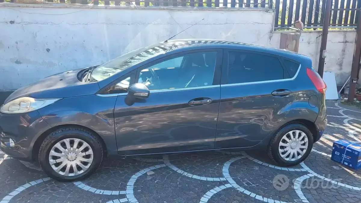 Usata Ford Fiesta Titanium 68 CV (50 kW) 2009 Berlina