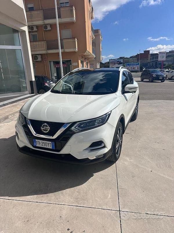Usata Nissan Qashqai 2018 Bianco SUV