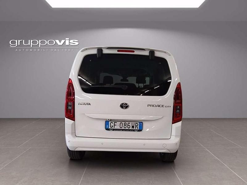 Usata Toyota Proace Verso City 102 CV (75 kW) 2021 Bianco Station wagon