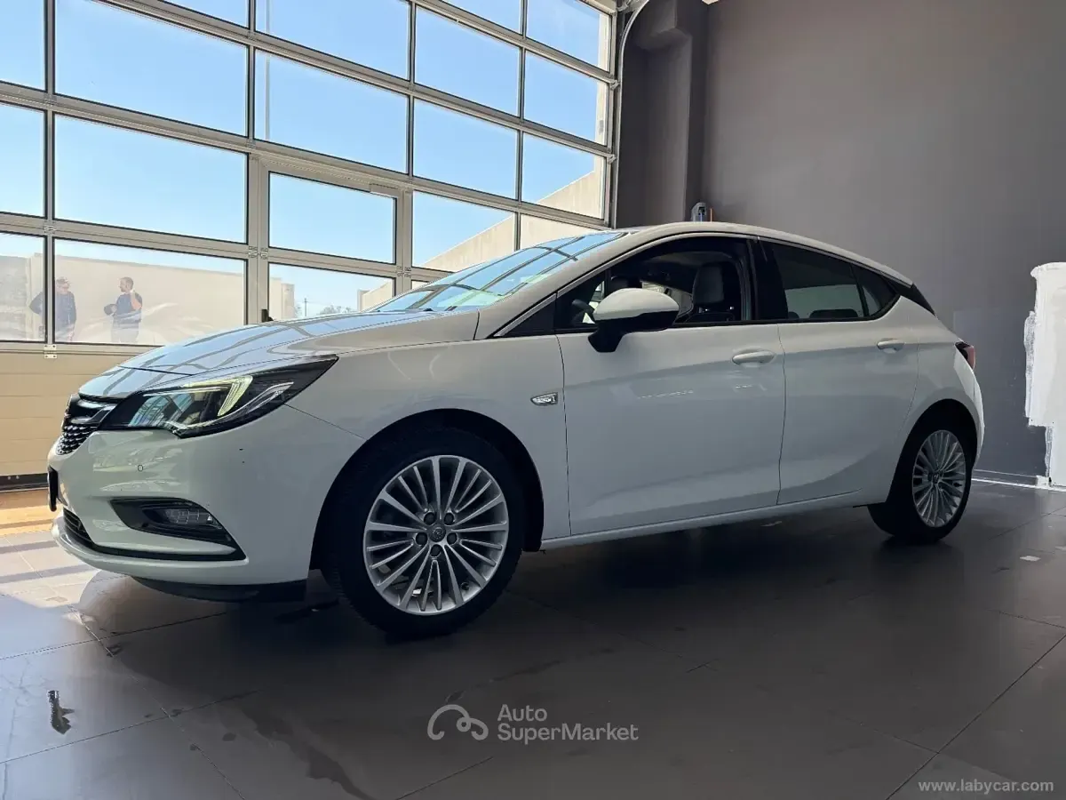 Usata Opel Astra S 110 CV (80 kW) 2016 Bianco Berlina