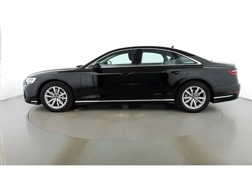 Nuova Audi A8 Ambiente 286 CV (210 kW) 2025 Nero brillante Berlina