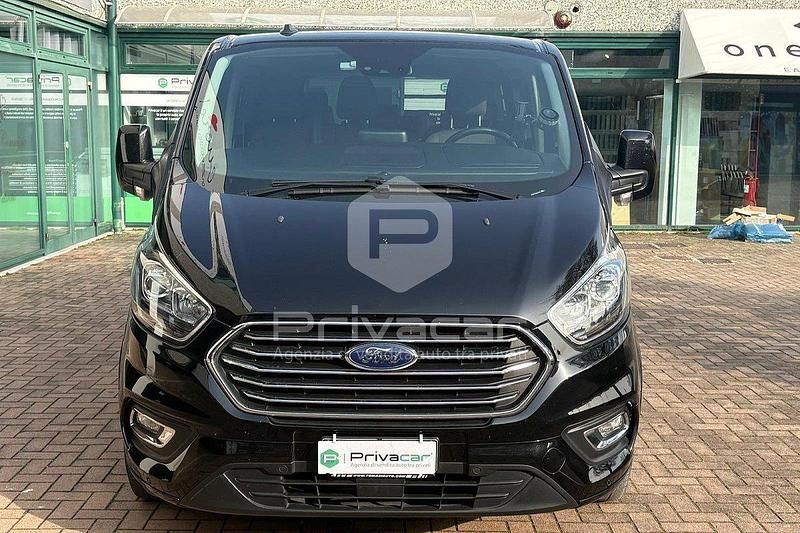 Usata Ford Tourneo 131 CV (96 kW) 2023 Nero Monovolume