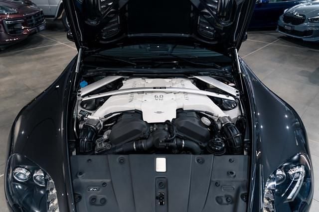 Usata Aston Martin Vantage 517 CV (380 kW) 2011 Grigio Coupé