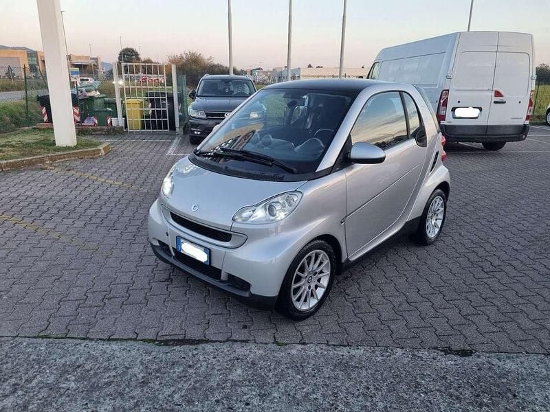 Other Usata 2009 Smart ForTwo Coupé Passion Due volumi | 4999 € (Buon prezzo) - Immagine 1/4