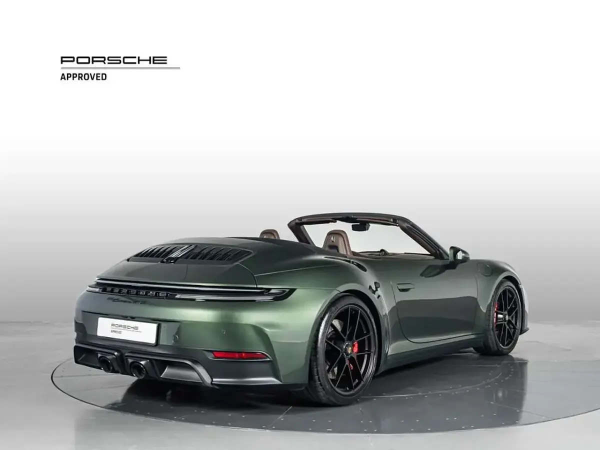 Usata Porsche 911 541 CV (397 kW) 2025 Verde Cabrio