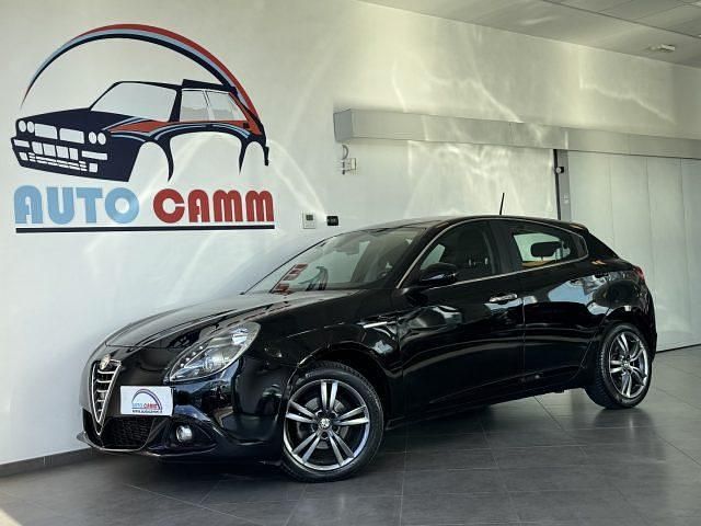 Usata Alfa Romeo Giulietta Distinctive 120 CV (88 kW) 2015 Nero Berlina
