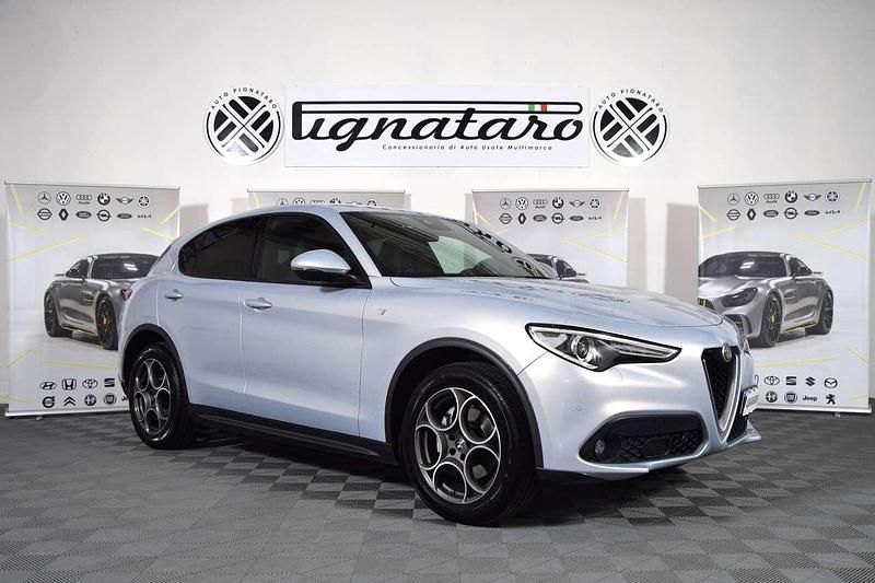 Grigio moonlight pearl Usata 2022 Alfa Romeo Stelvio Ti SUV | 29.990 € (Ottimo prezzo) - Immagine 1/4