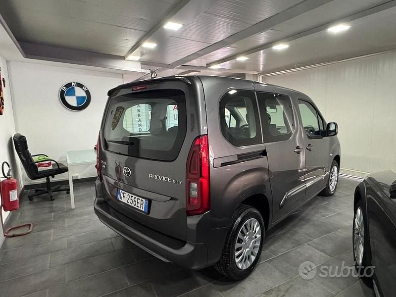 Usata Toyota Proace Verso City 101 CV (74 kW) 2021 Grigio Station wagon