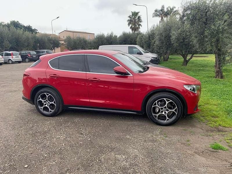 Usata Alfa Romeo Stelvio Ti 210 CV (154 kW) 2020 Rosso SUV