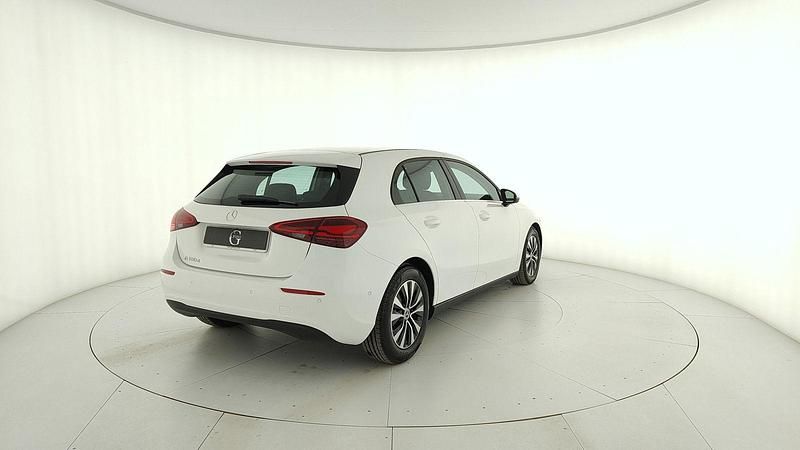 Usata Mercedes A180 Advanced 116 CV (85 kW) 2025 Bianco Berlina