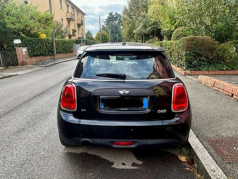 Usata Mini ONE 102 CV (75 kW) 2016 Utilitaria