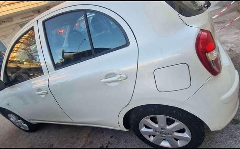 Usata Nissan Micra Comfort 79 CV (58 kW) 2013 Bianco Utilitaria