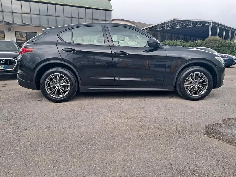 Usata Alfa Romeo Stelvio Super 210 CV (154 kW) 2018 Nero SUV
