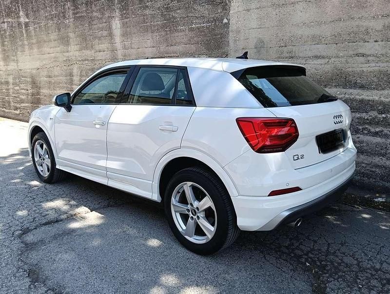 Usata Audi Q2 S-Line 116 CV (85 kW) 2020 Bianco SUV